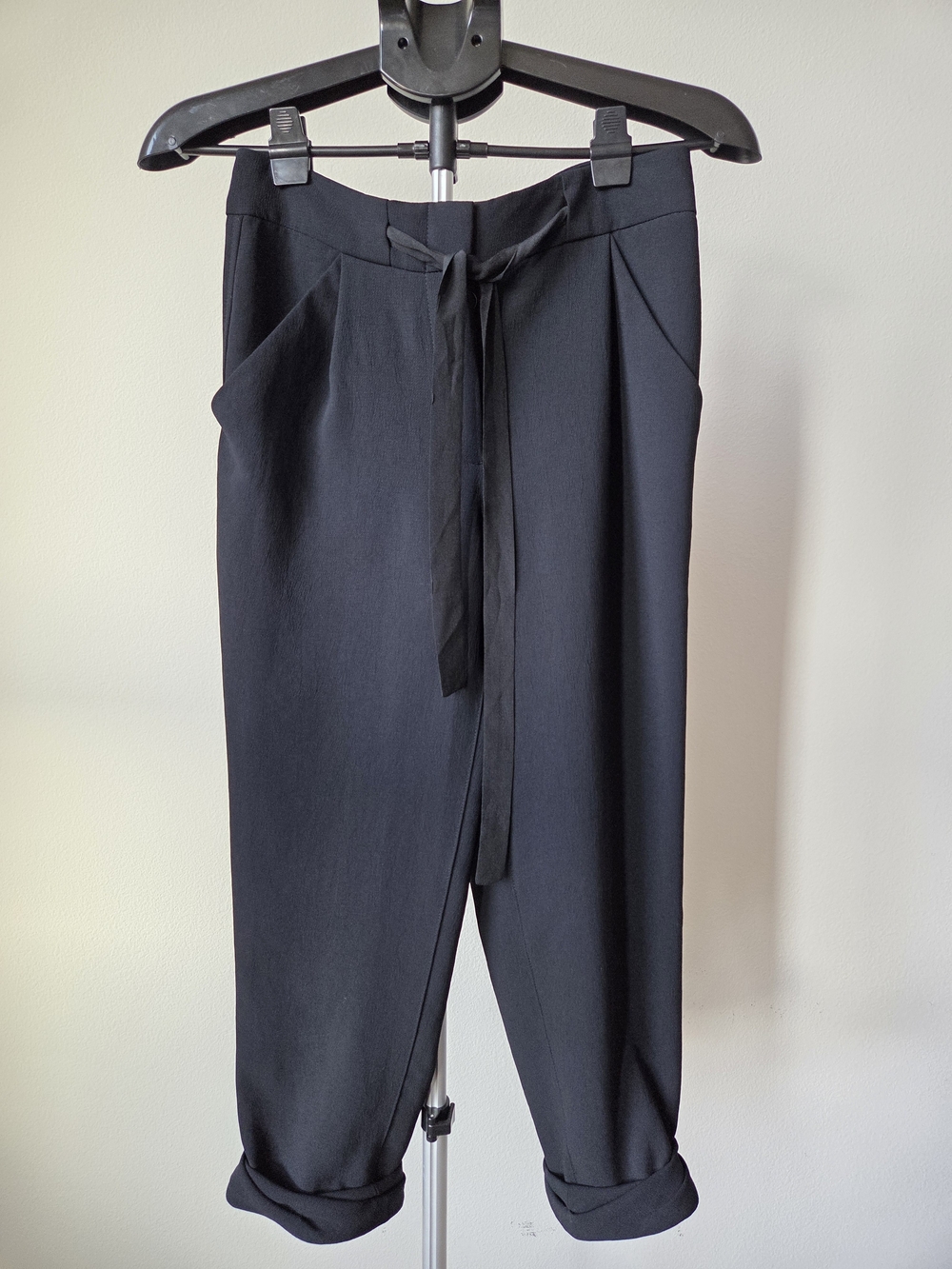 Wilfred Aritzia Black Tie-Front Crepe Trouser Pants Size 2